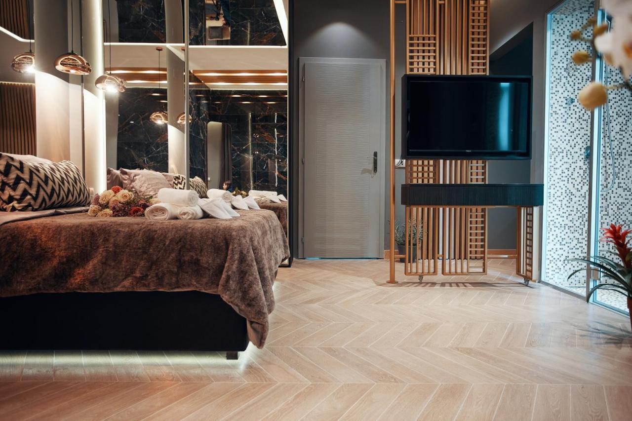 Monza Mirror Apartment Kikinda Exterior photo